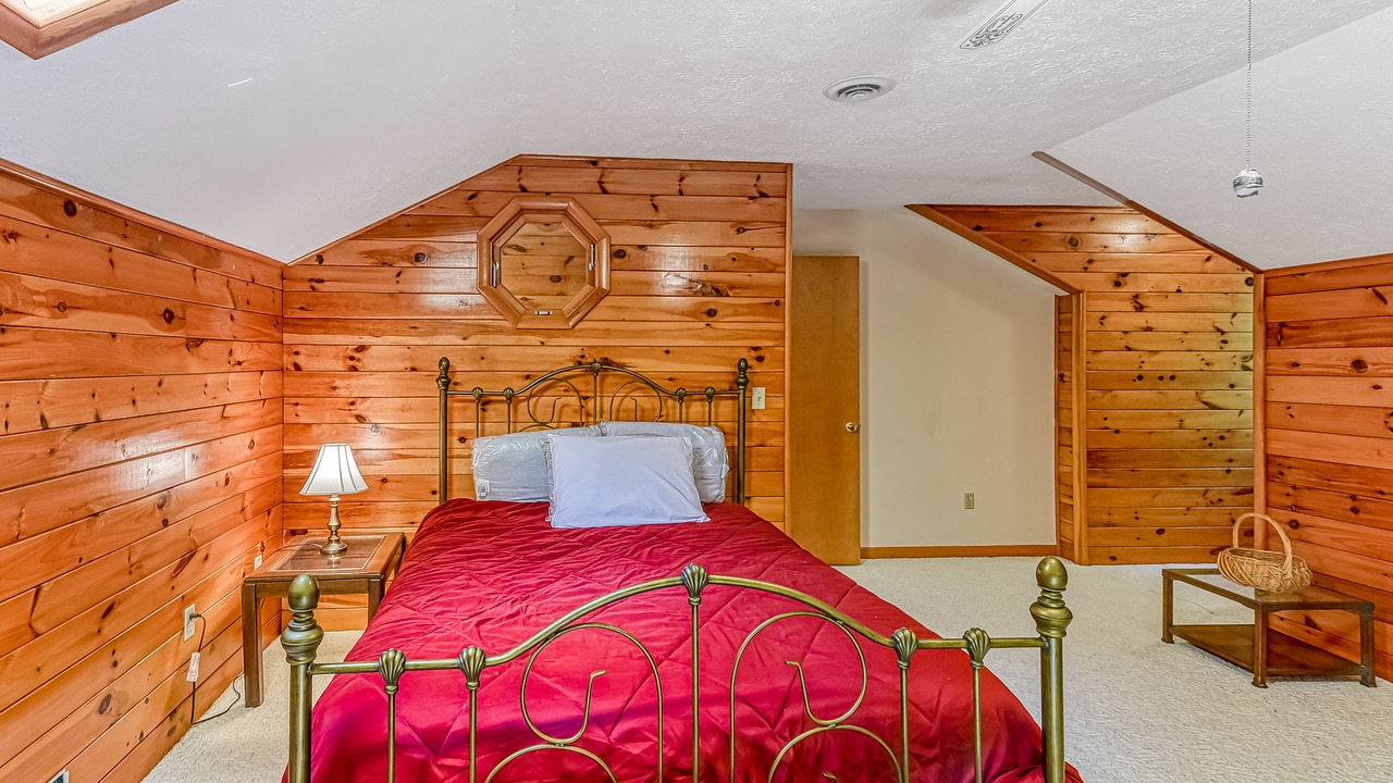 Photo of Bedroom in McHenry