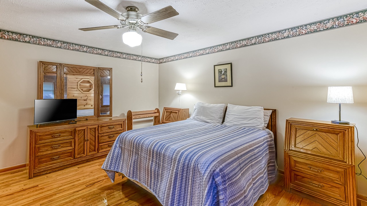 Photo of Bedroom in McHenry
