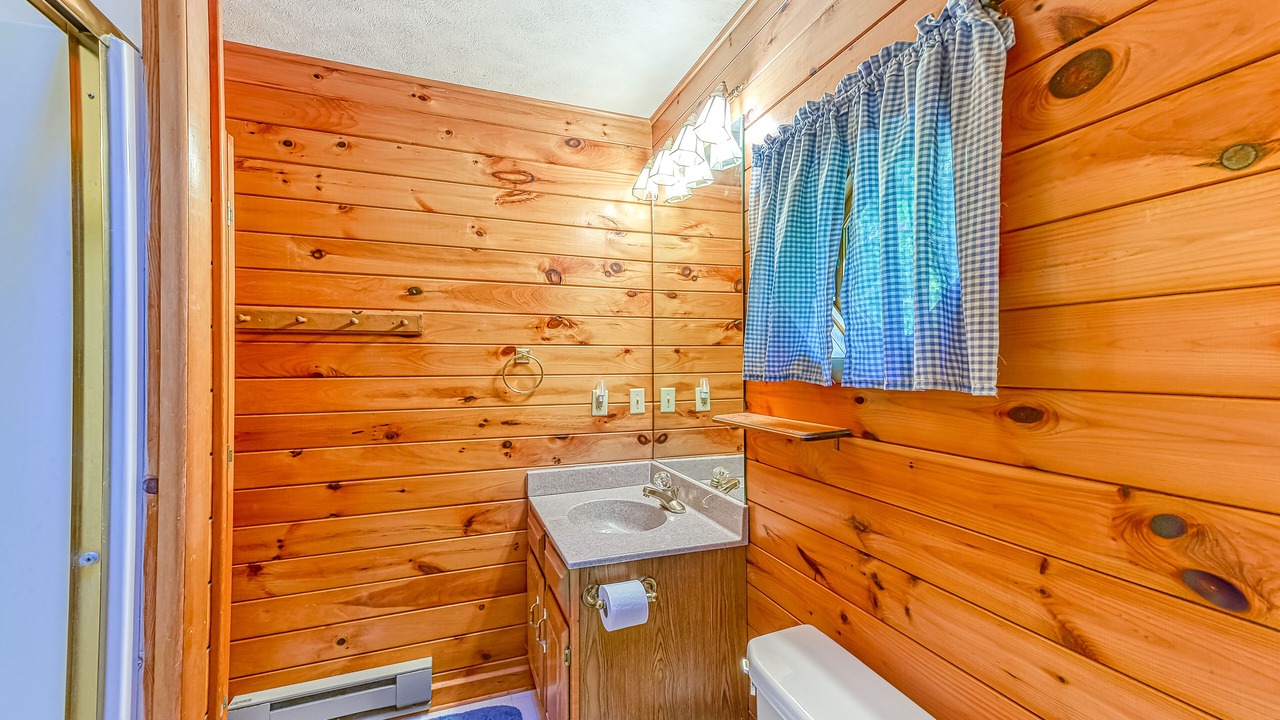 Photo of Bathroom in McHenry