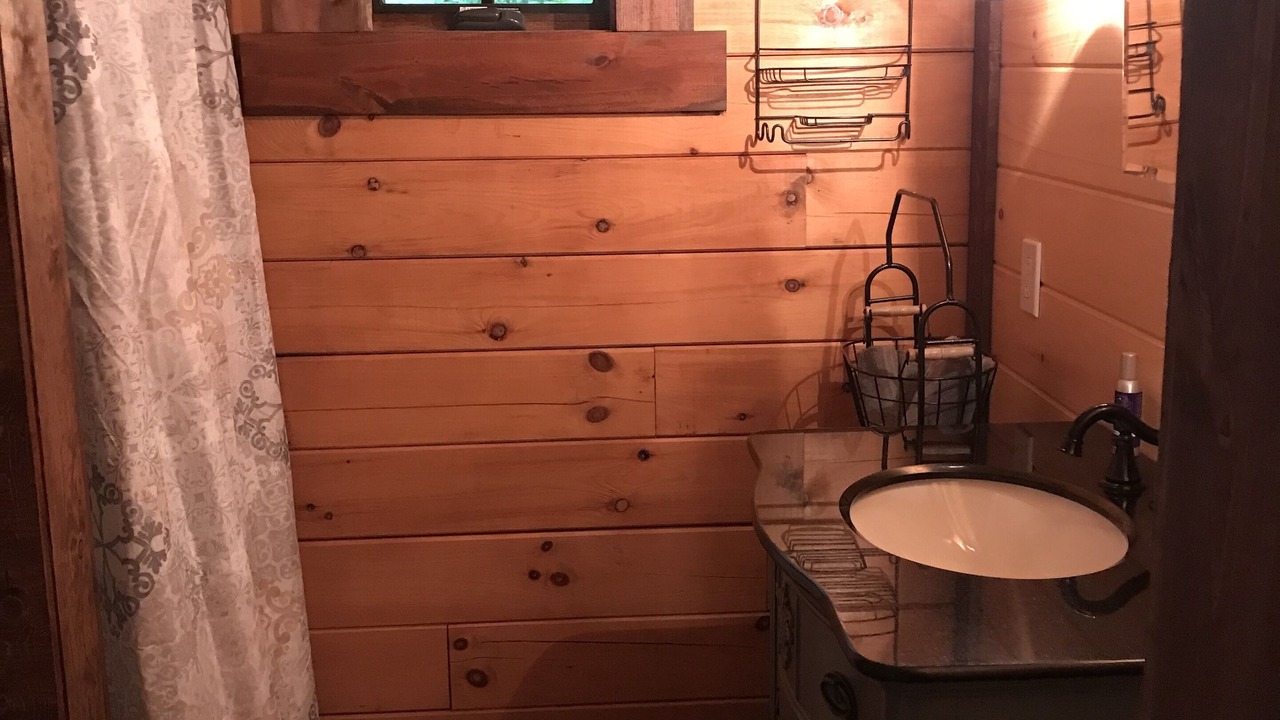 Photo of Bathroom in Beaver