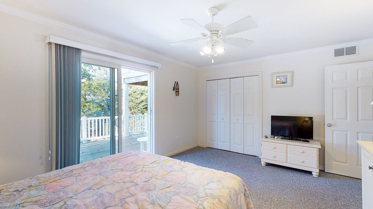 Photo of Bedroom in Caine Woods