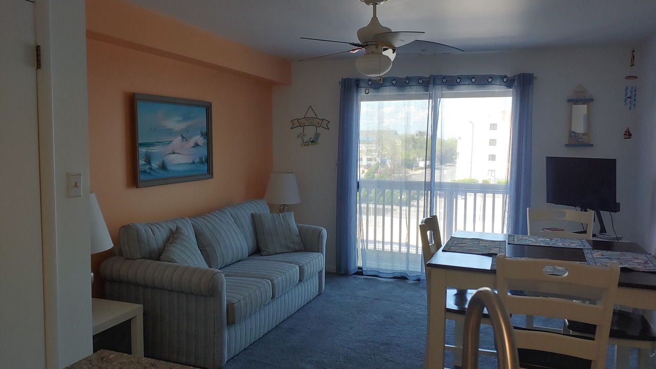 Photo of Livingroom in North Ocean City