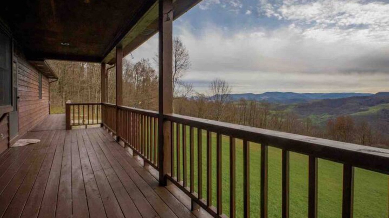 Photo of Patio Balcony in Dryfork