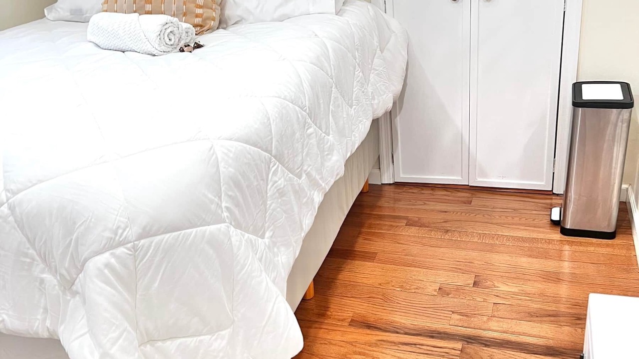Photo of Bedroom in Bay Shore