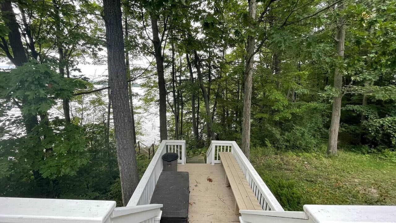 Photo of Patio Balcony in Moriah Center