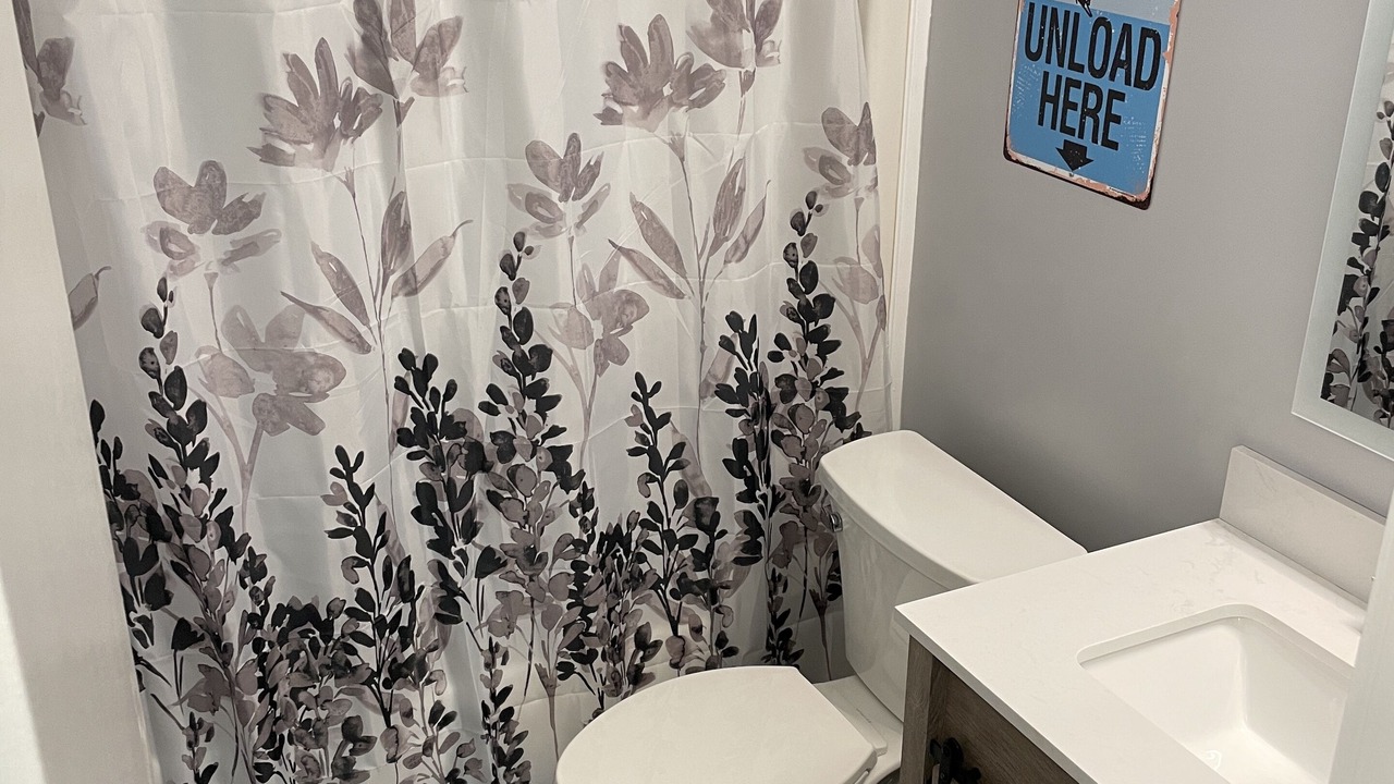 Photo of Bathroom in Snowshoe