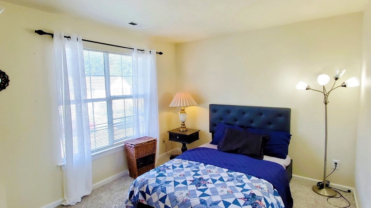 Photo of Bedroom in Mosby