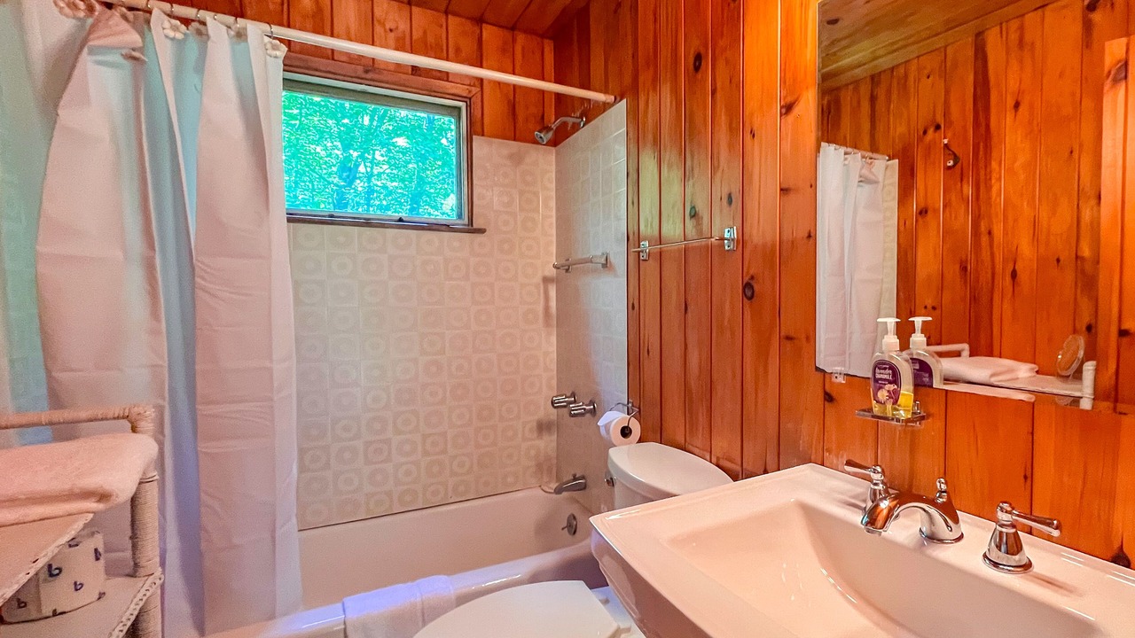 Photo of Bathroom in Saint George