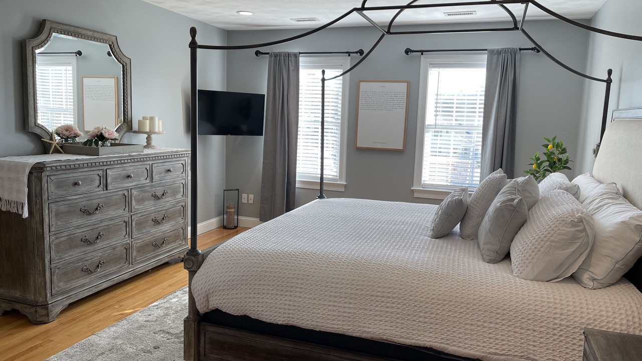 Photo of Bedroom in Yarmouth Port