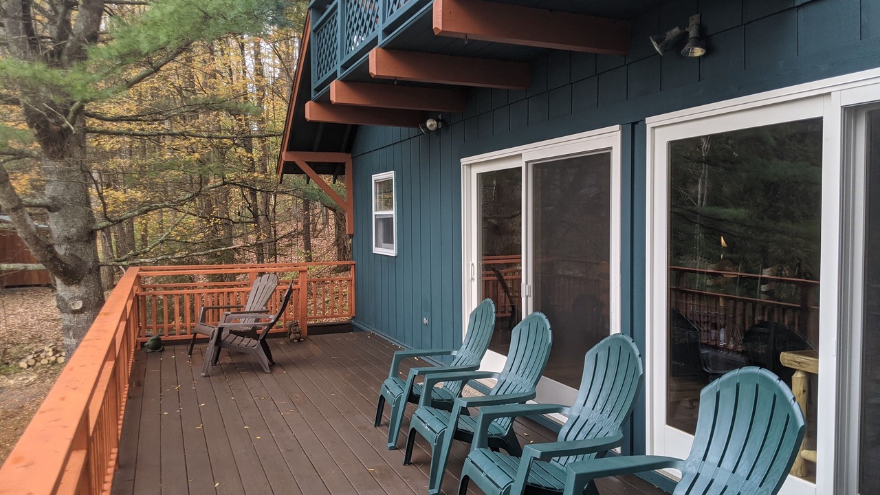 Photo of Patio Balcony in Brant Lake