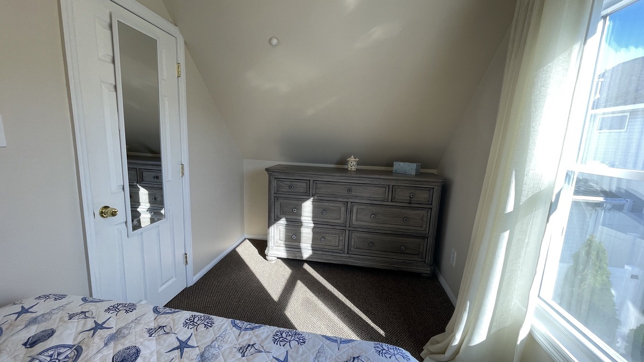 Photo of Bedroom in Ortley Beach