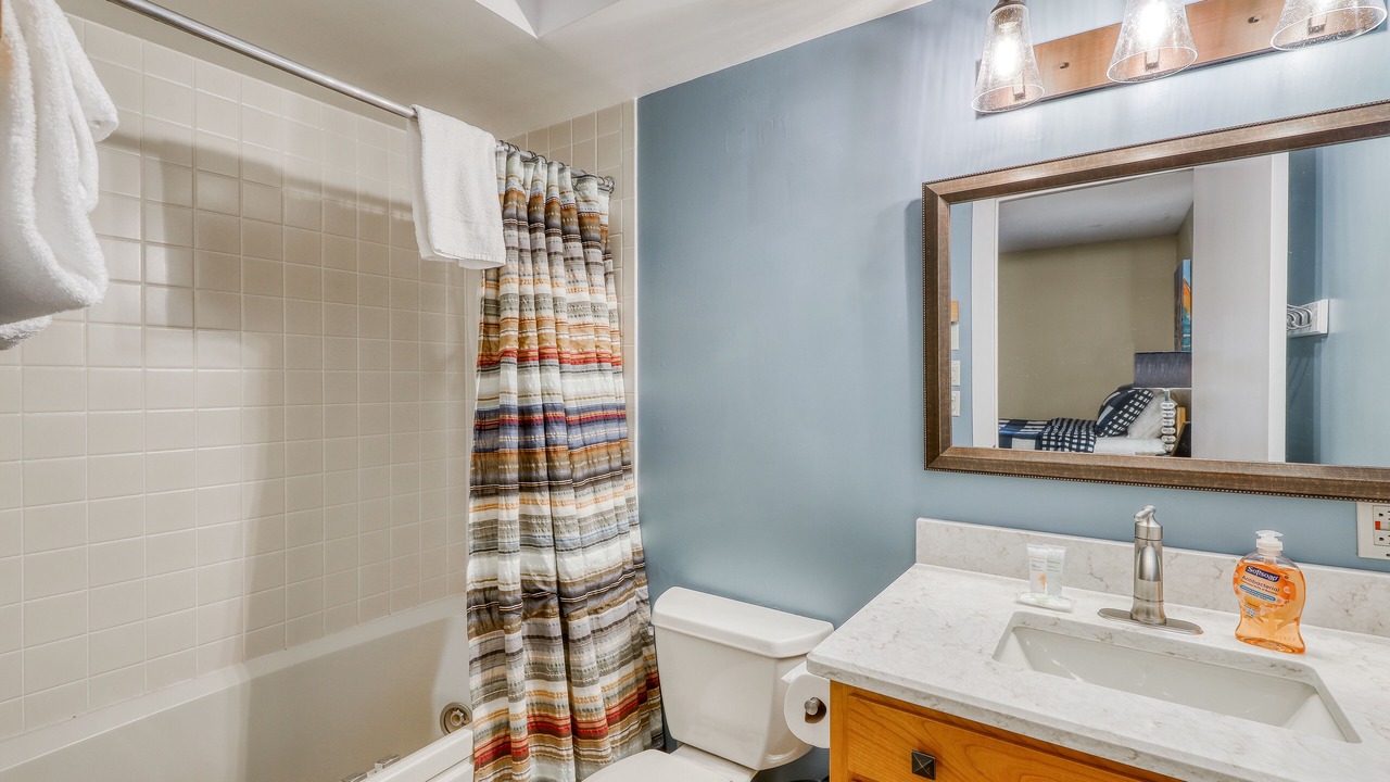 Photo of Bathroom in Warren