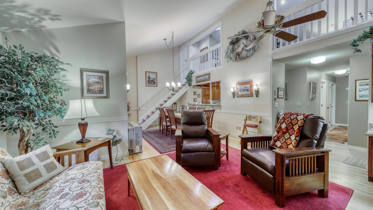 Photo of Livingroom in Warren