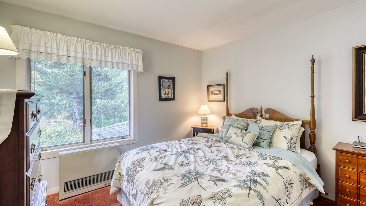 Photo of Bedroom in Warren