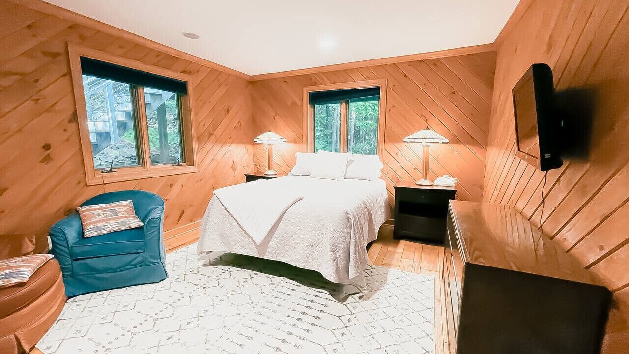 Photo of Bedroom in Bovina Center