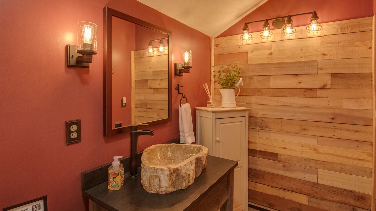 Photo of Bathroom in Thornton