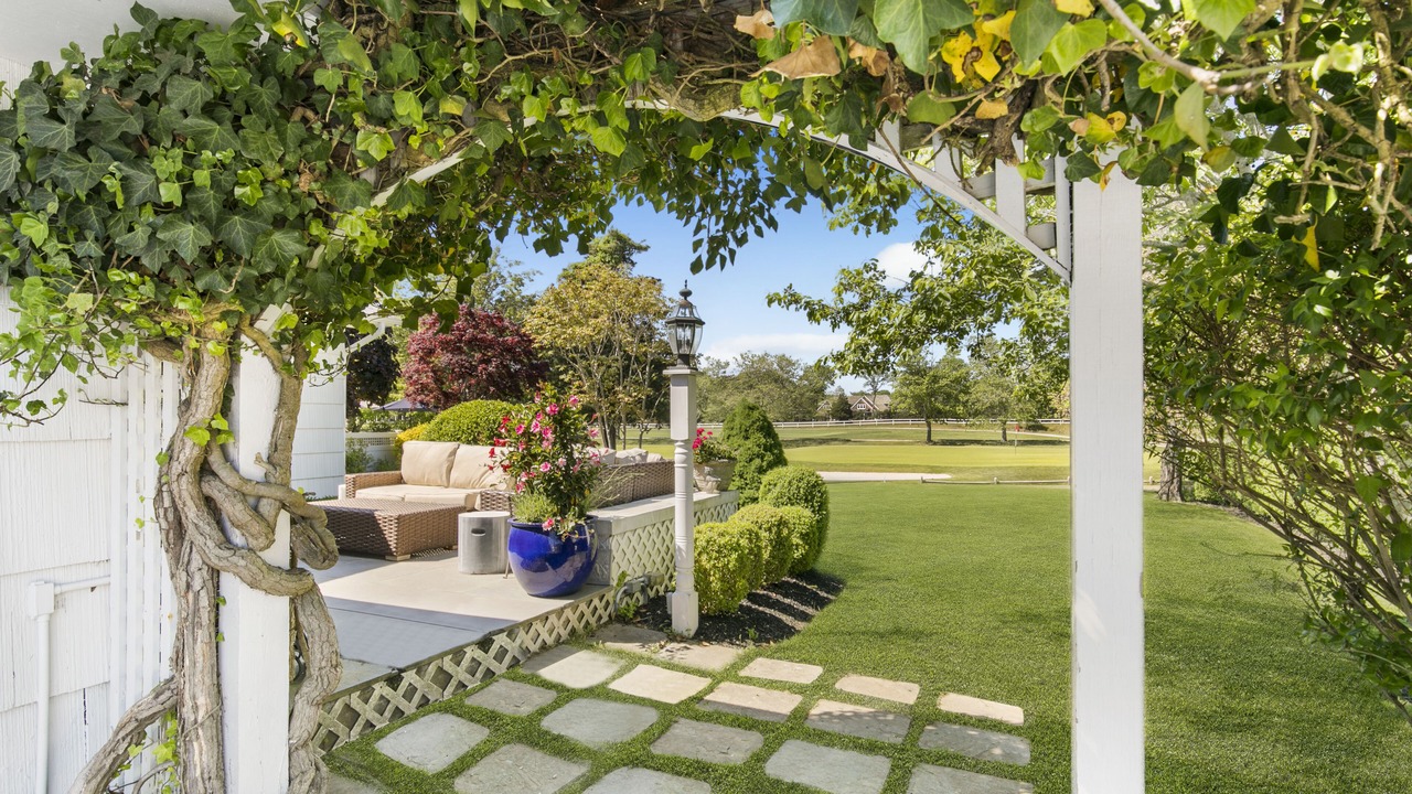 Photo of Outdoor in Westhampton Beach