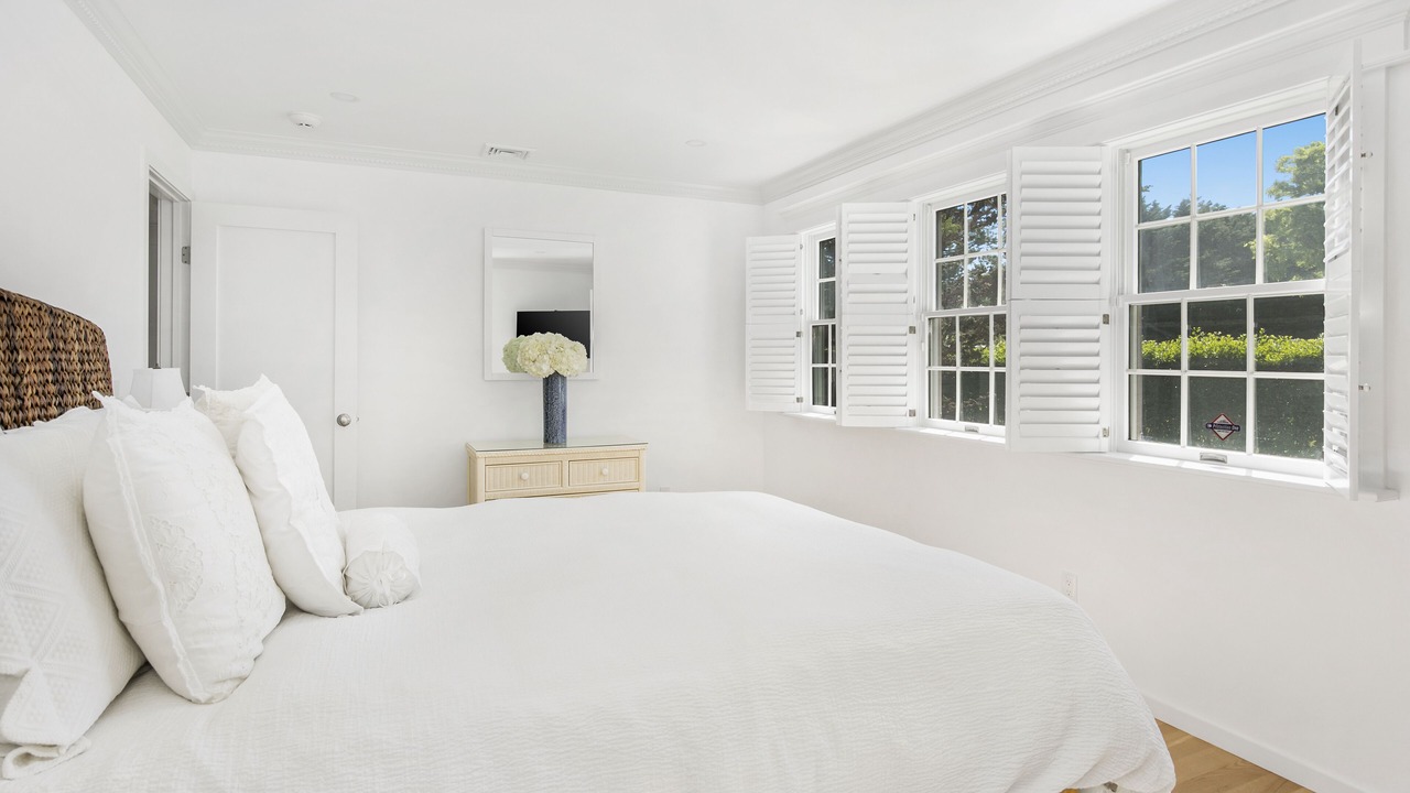Photo of Bedroom in Westhampton Beach