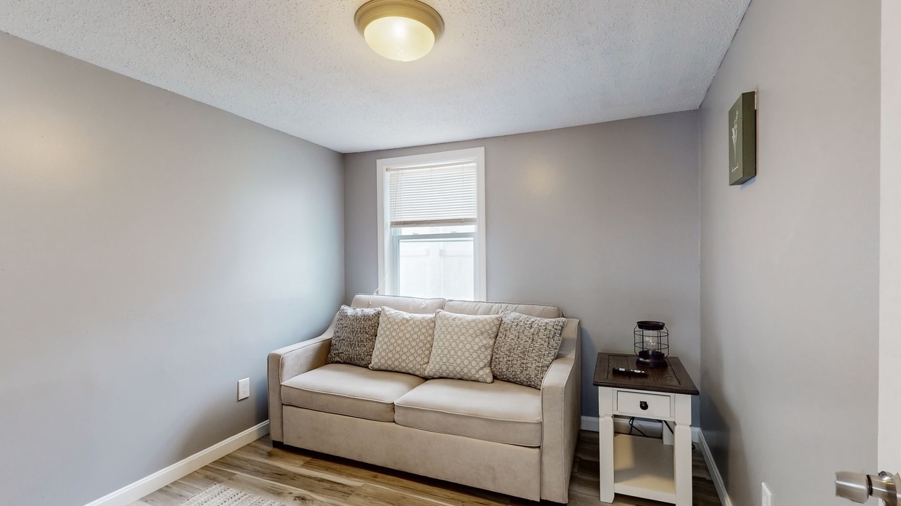 Photo of Livingroom in Hampton