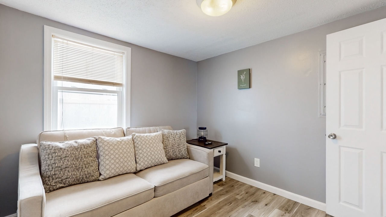 Photo of Livingroom in Hampton