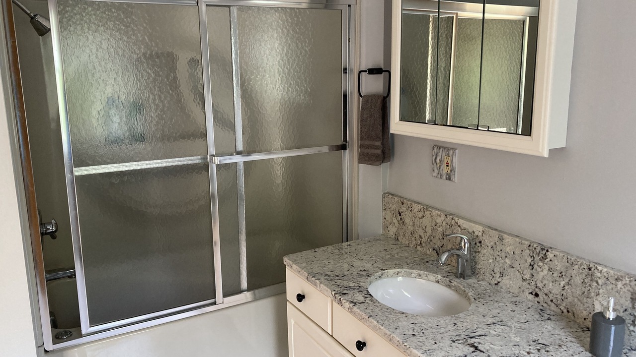 Photo of Bathroom in Paradox