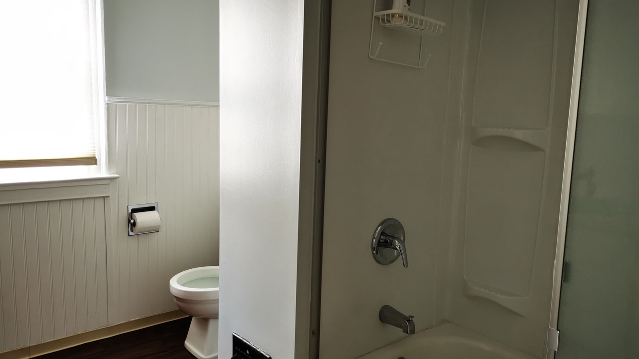 Photo of Bathroom in Niagara Falls