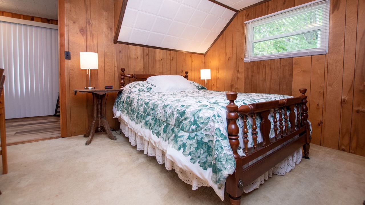 Photo of Bedroom in Valois