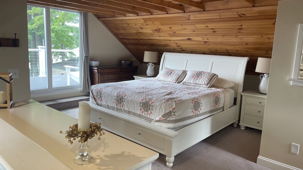 Photo of Bedroom in Raymond