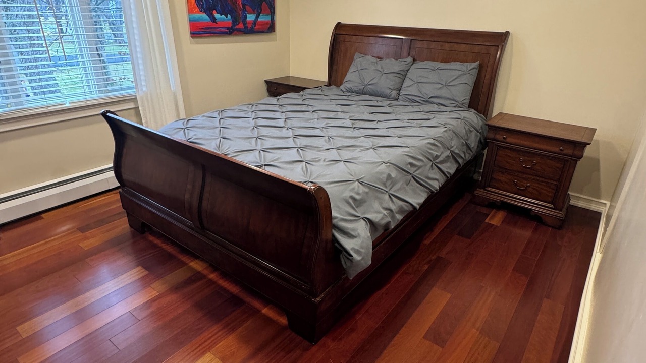 Photo of Bedroom in Williamsville