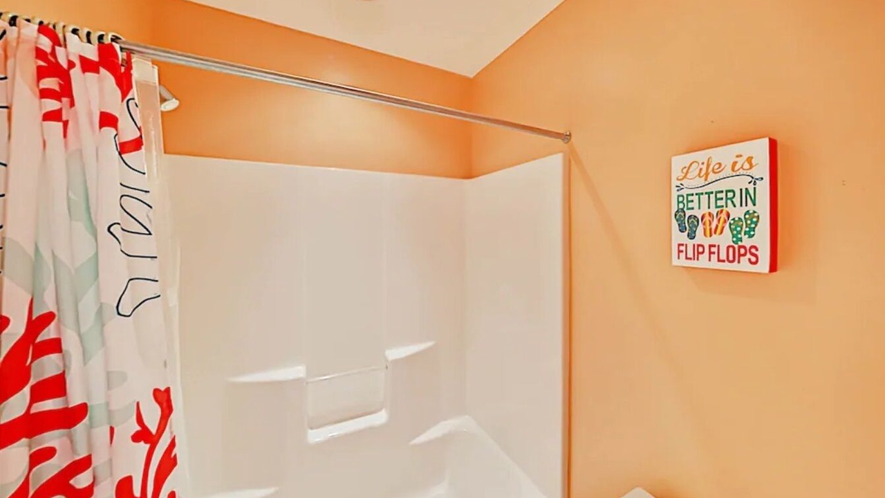 Photo of Bathroom in Sun Ridge
