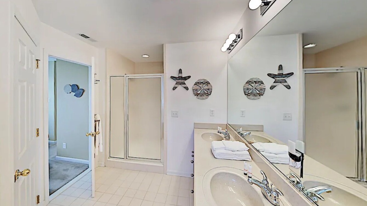 Photo of Bathroom in Sun Ridge