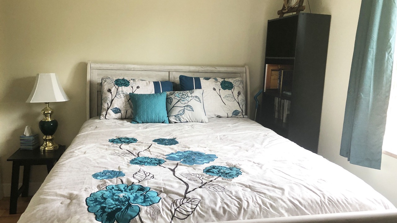 Photo of Bedroom in Keslers Cross Lanes