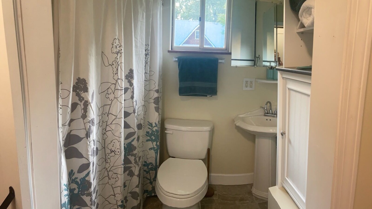 Photo of Bathroom in Keslers Cross Lanes