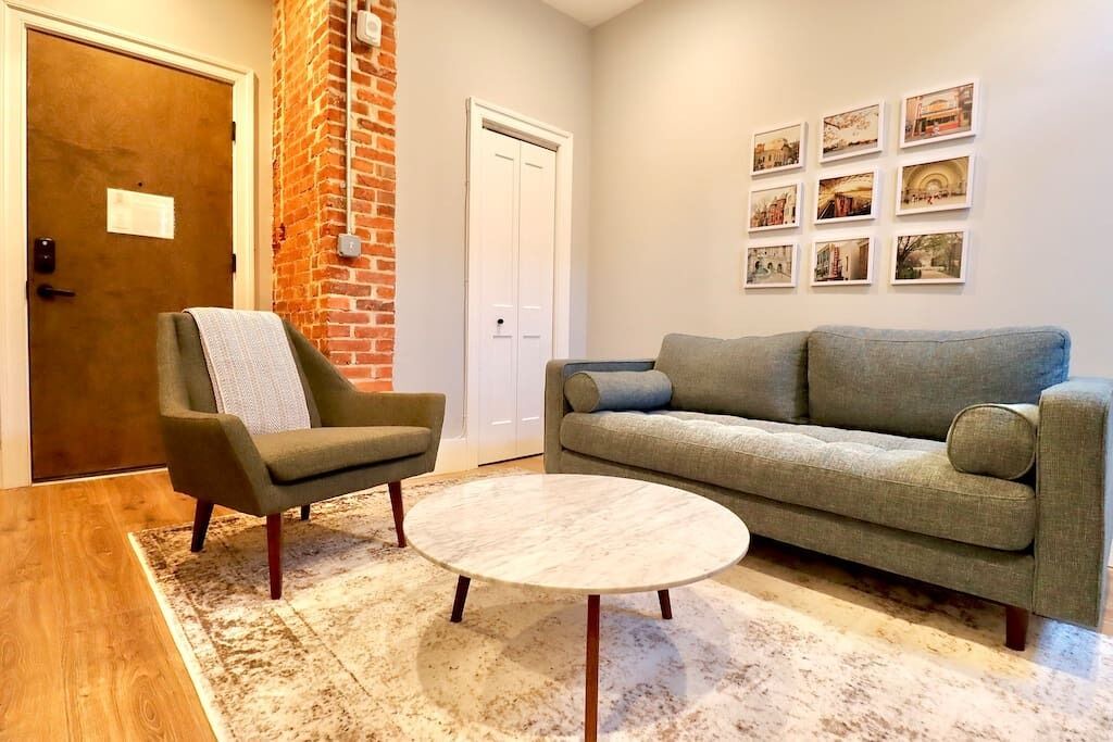 Photo of Livingroom in Old Town Alexandria