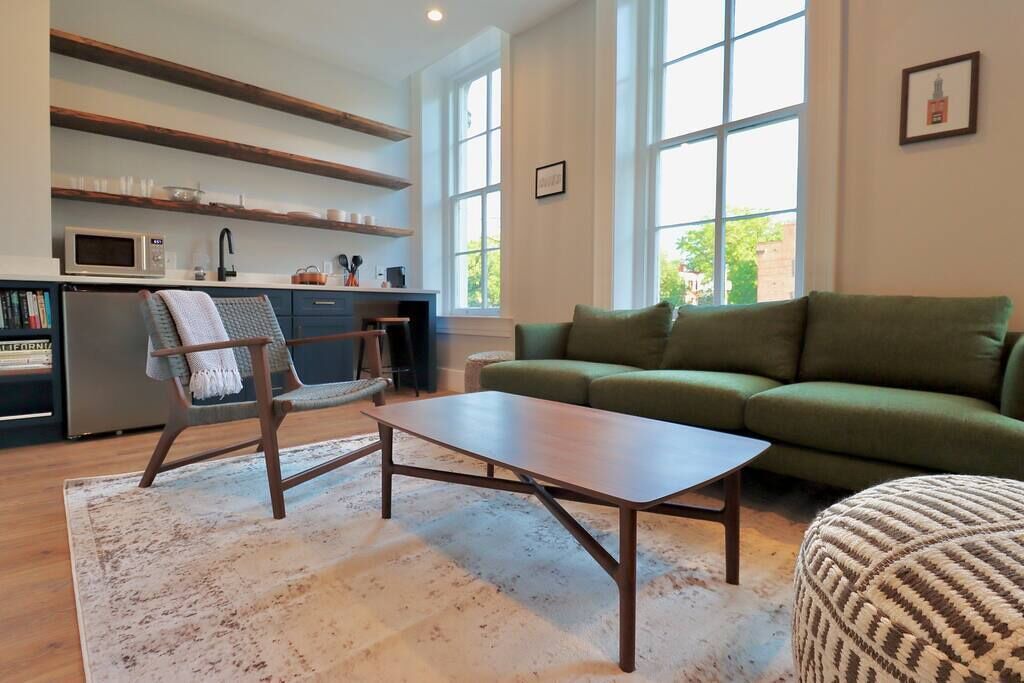 Photo of Livingroom in Old Town Alexandria
