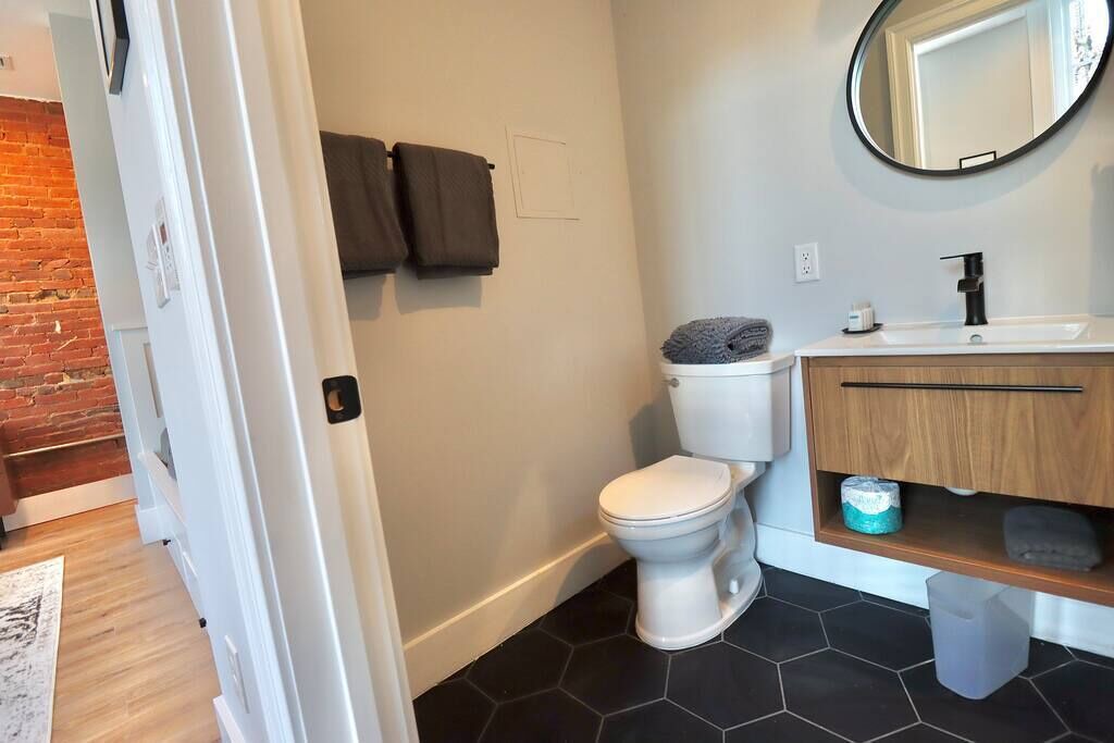 Photo of Bathroom in Old Town Alexandria