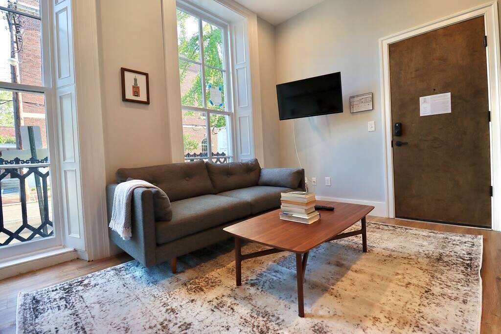 Photo of Livingroom in Old Town Alexandria