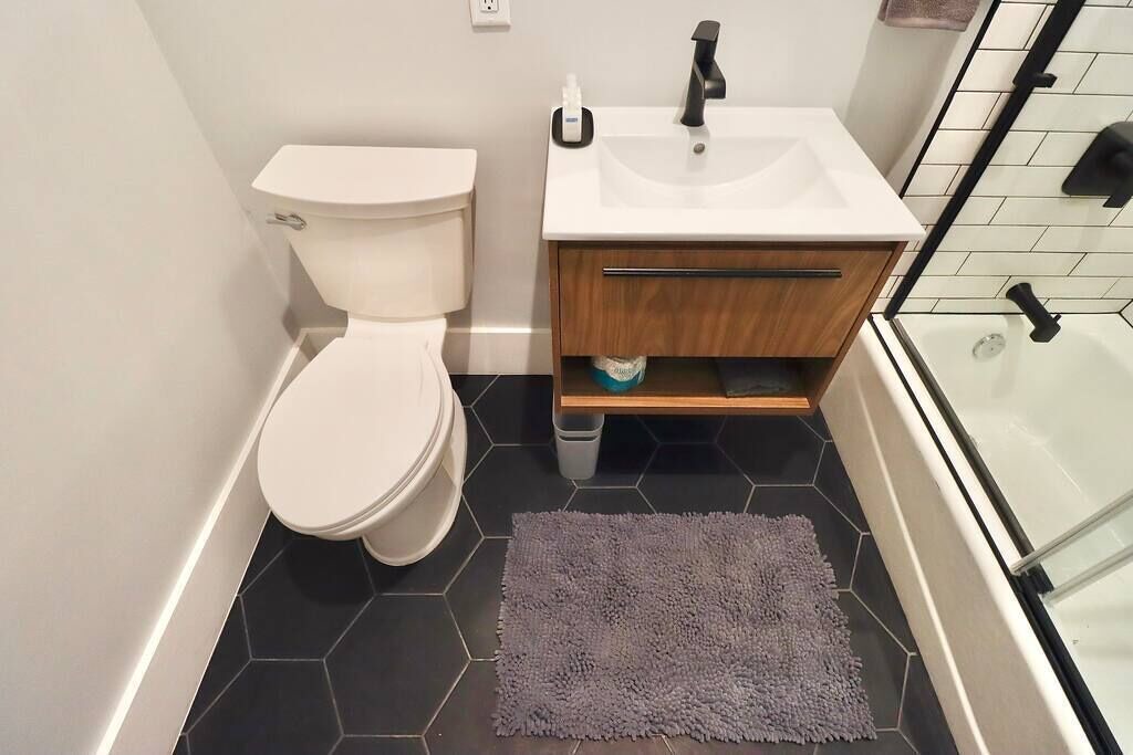 Photo of Bathroom in Old Town Alexandria