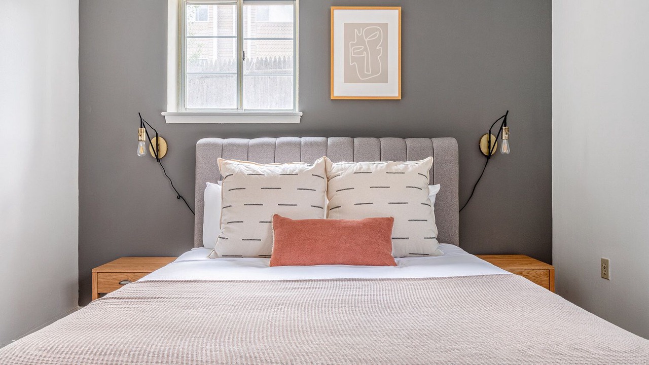 Photo of Bedroom in North Brookline