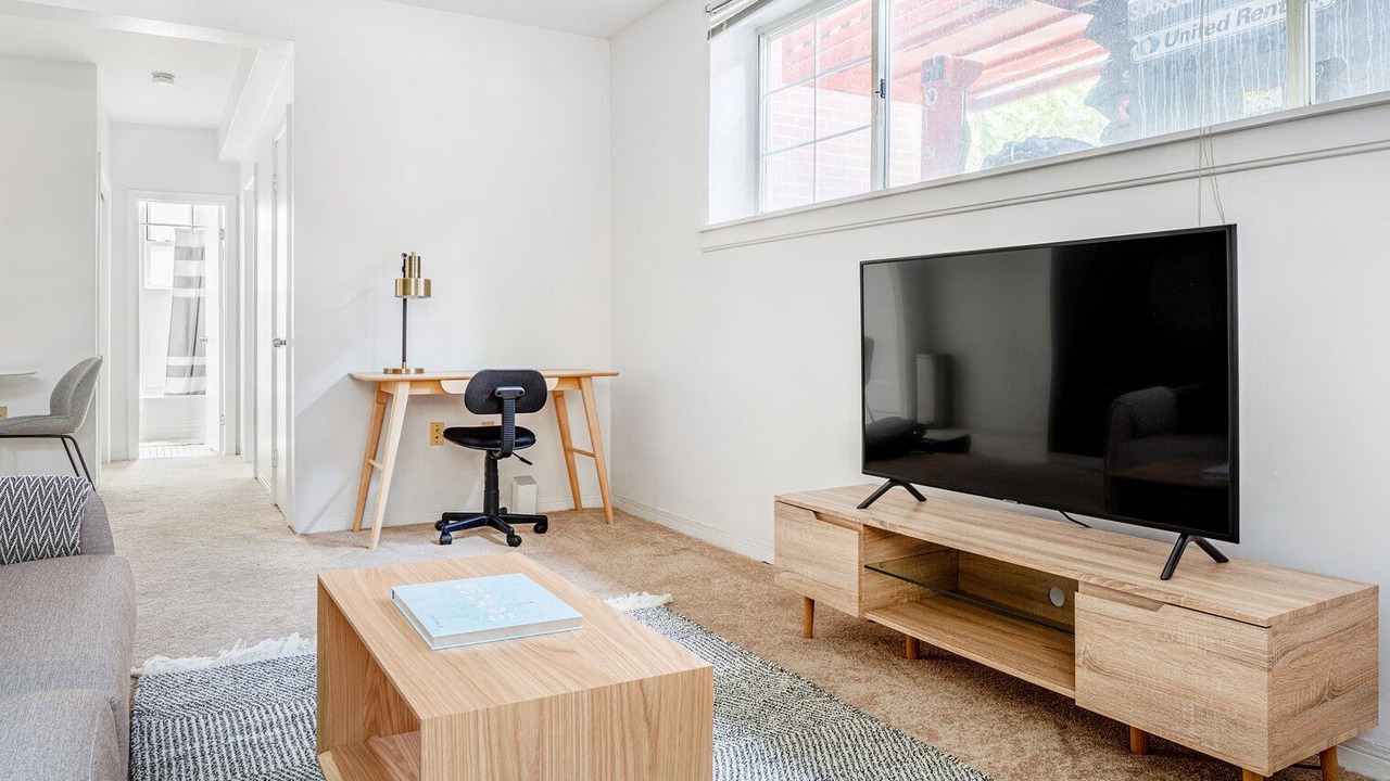 Photo of Livingroom in North Brookline