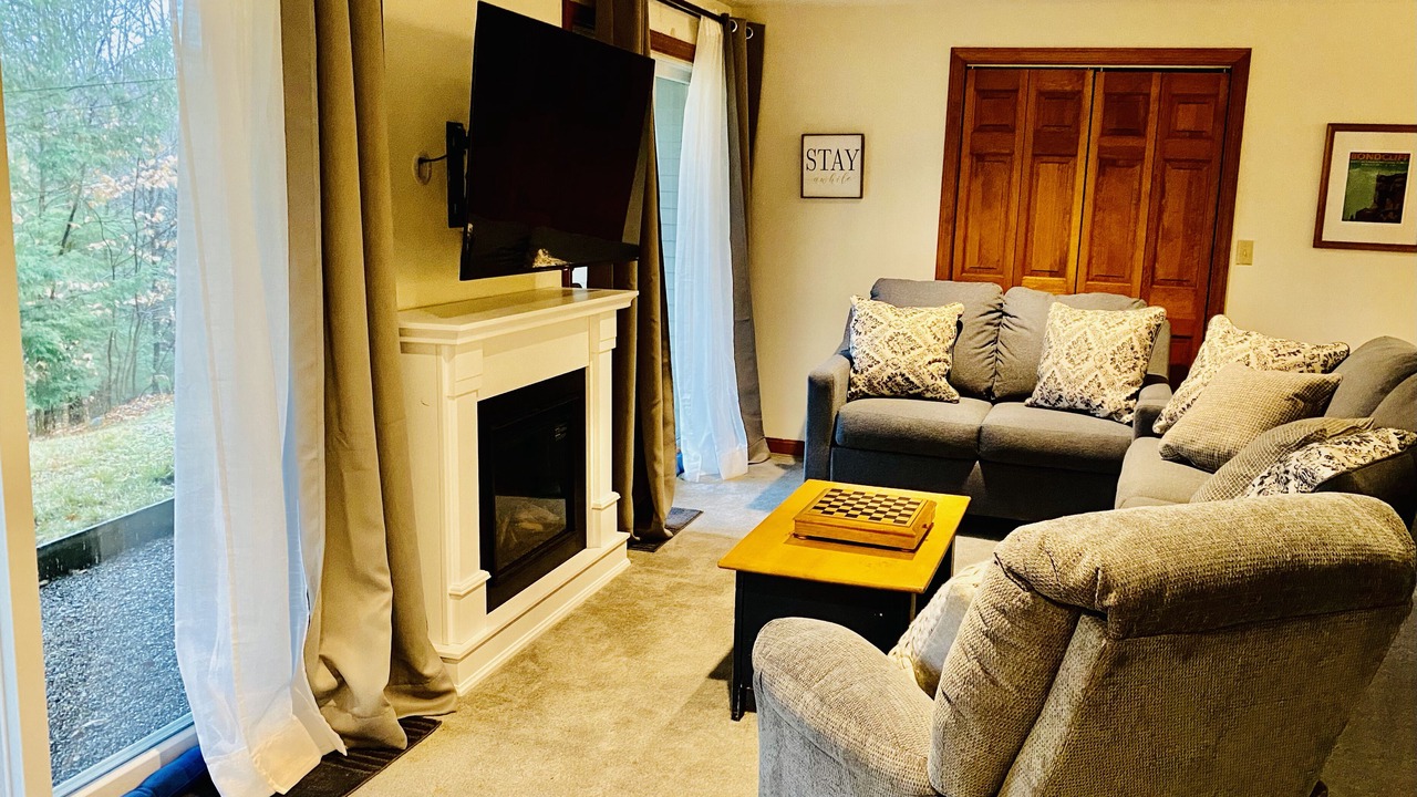 Photo of Livingroom in Intervale