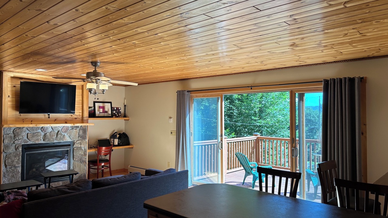 Photo of Livingroom in Bethel