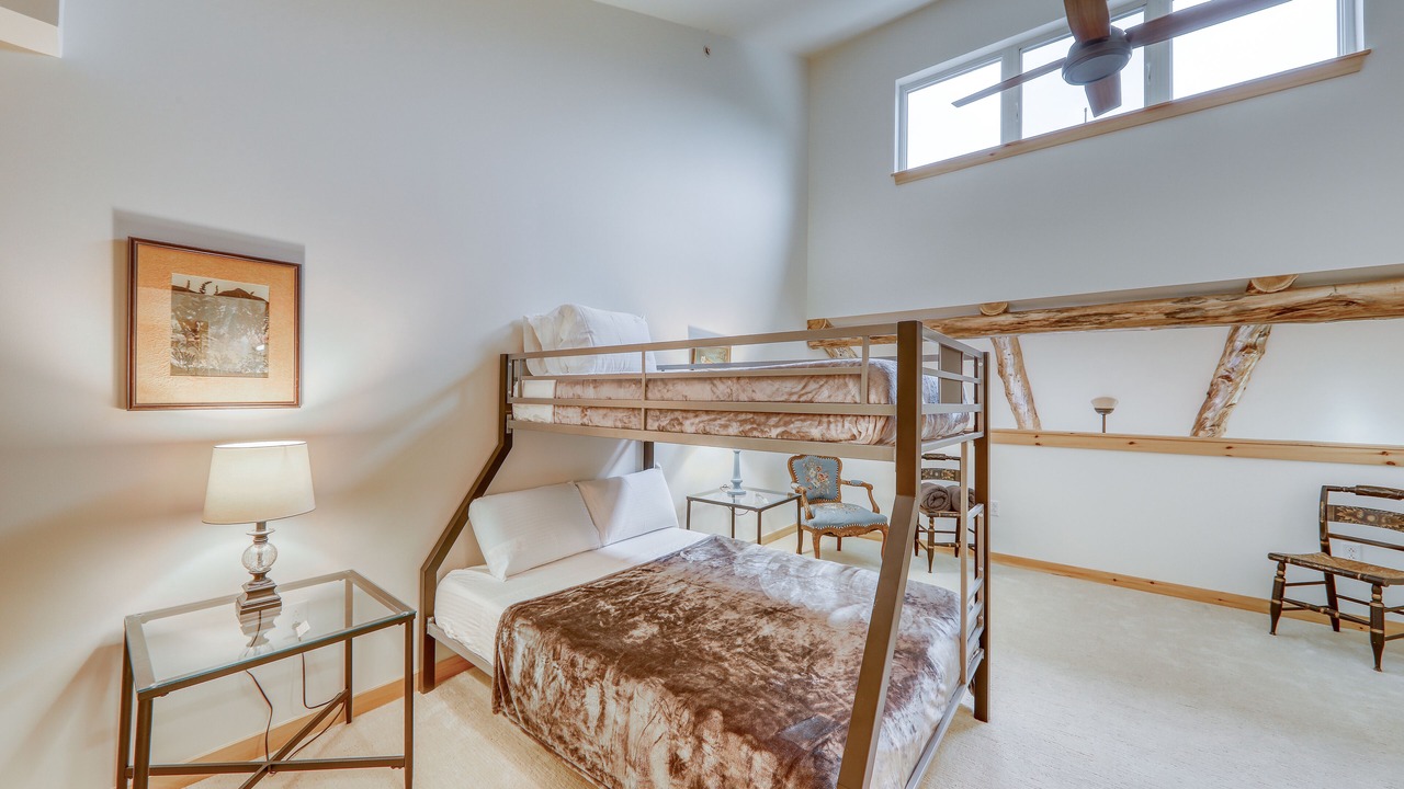 Photo of Bedroom in Warren