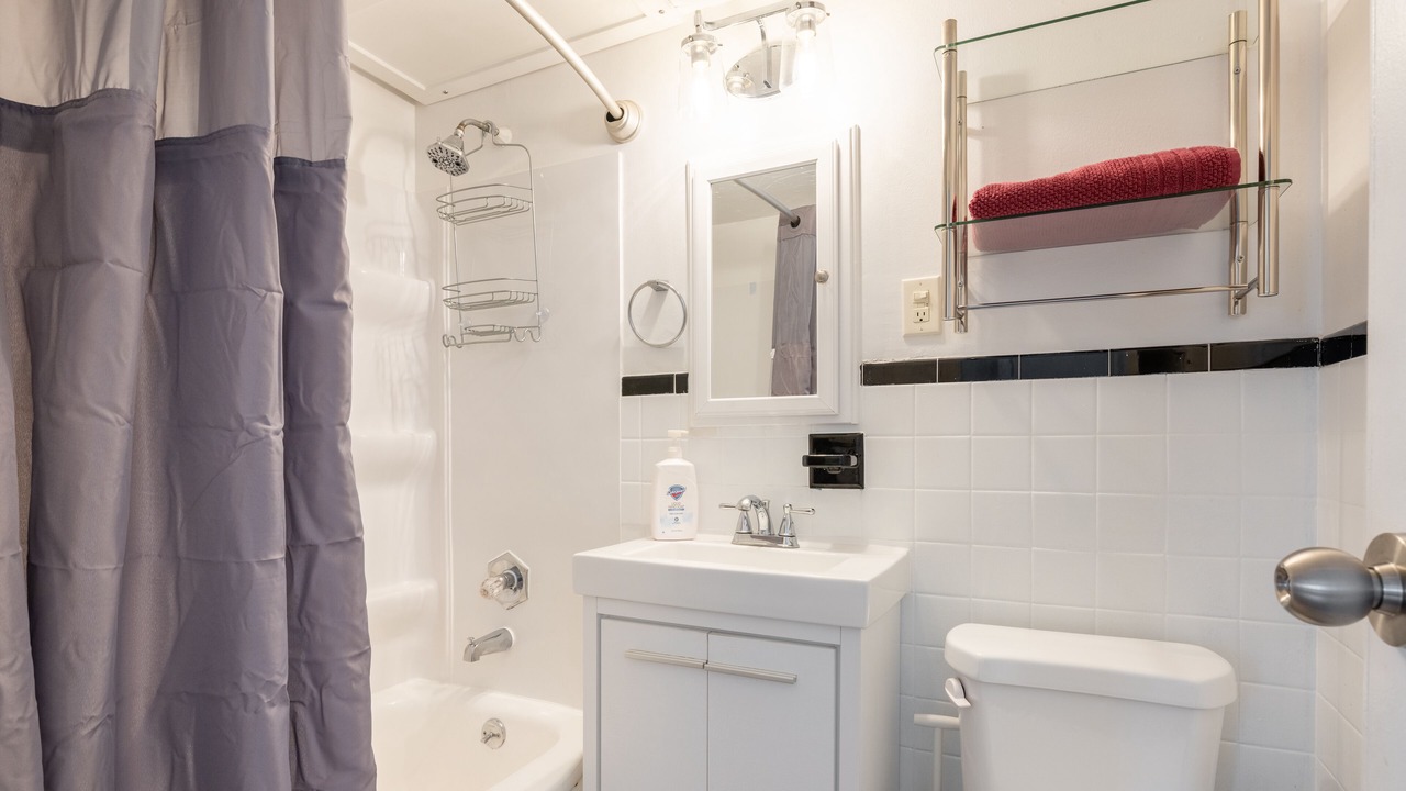 Photo of Bathroom in Fairview Park