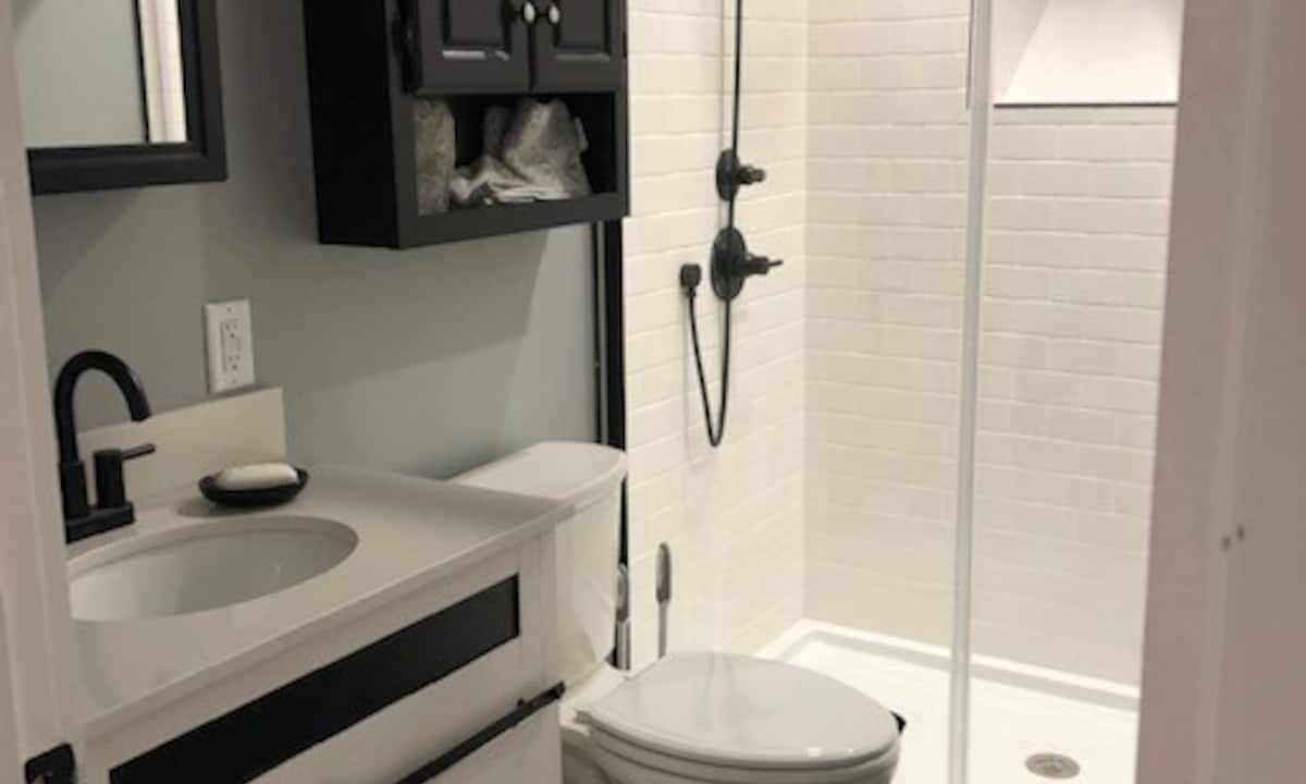 Photo of Bathroom in Gardiner