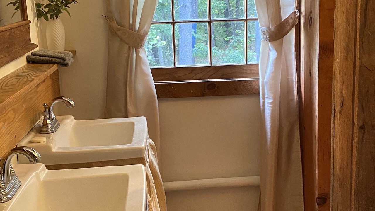 Photo of Bathroom in Williamsville