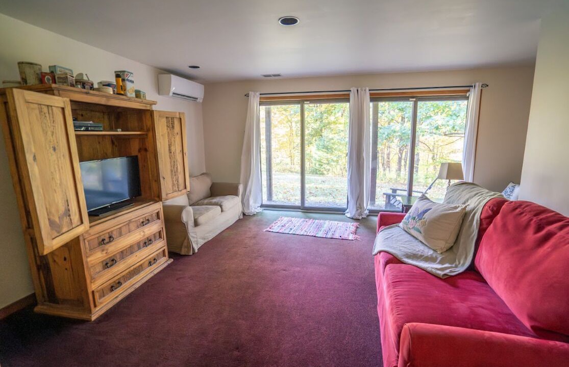 Photo of Livingroom in Phoenicia