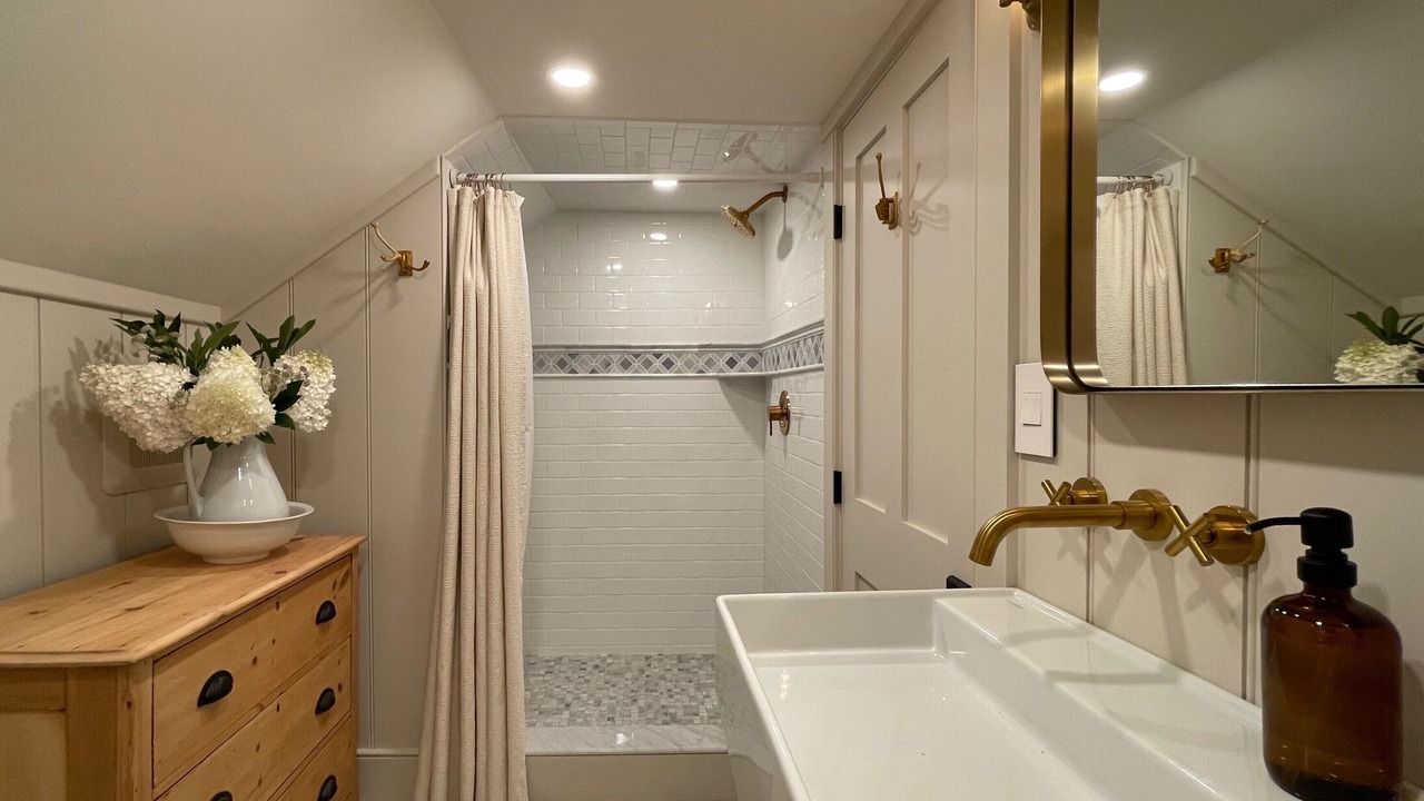 Photo of Bathroom in Stowe Village Historic District