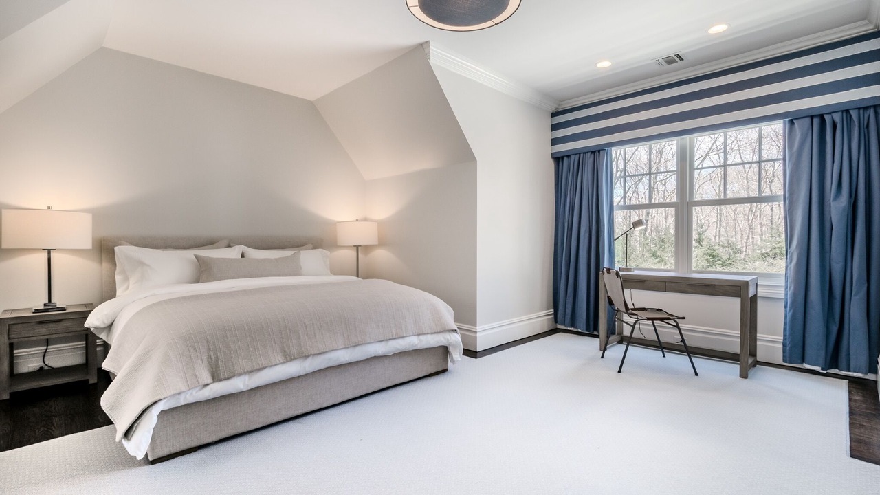 Photo of Bedroom in Sagaponack