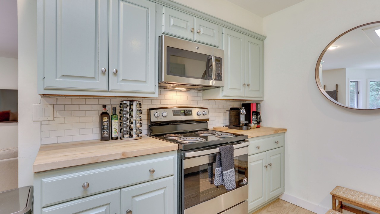 Photo of Kitchen in Swan Lake
